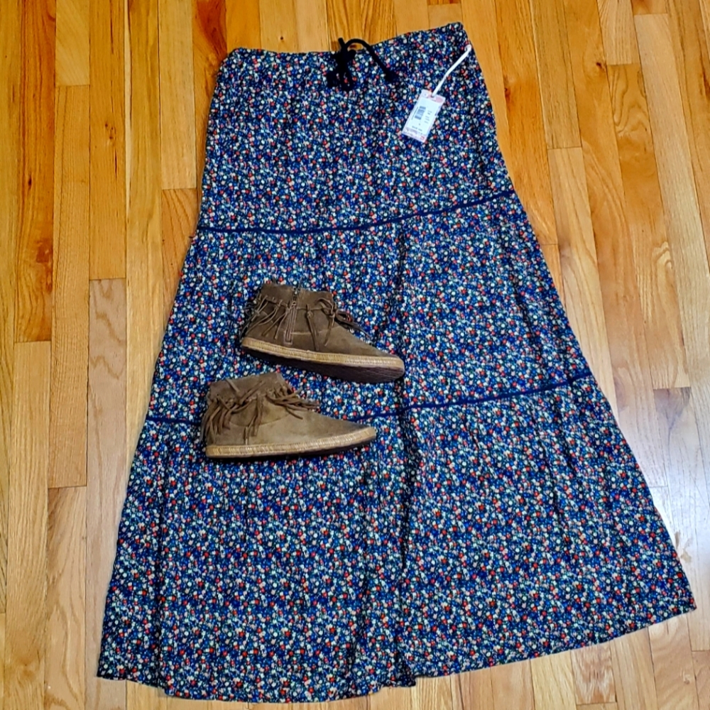 NWT quicksilver skirt sz M